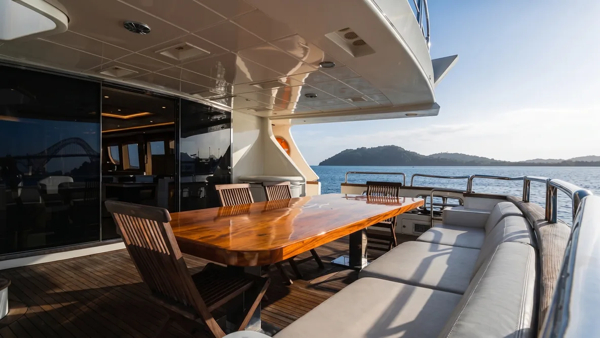 Azimut 105ft sport fishing boat - Papagayo Gulf Costa Rica
