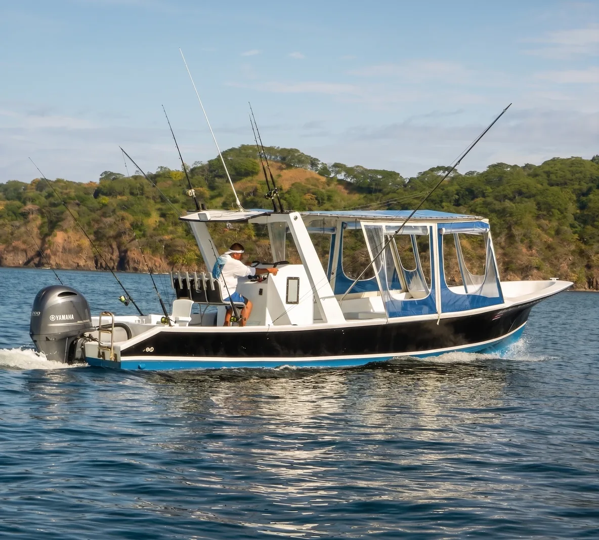 Marlin Rayado sport fishing boat - Papagayo Gulf Costa Rica