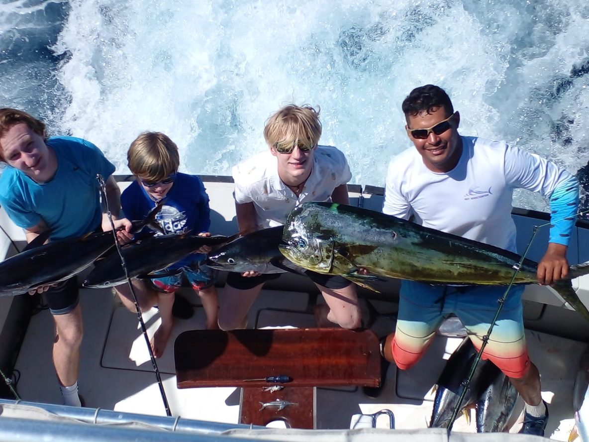 Rampage sport fishing boat - Papagayo Gulf Costa Rica