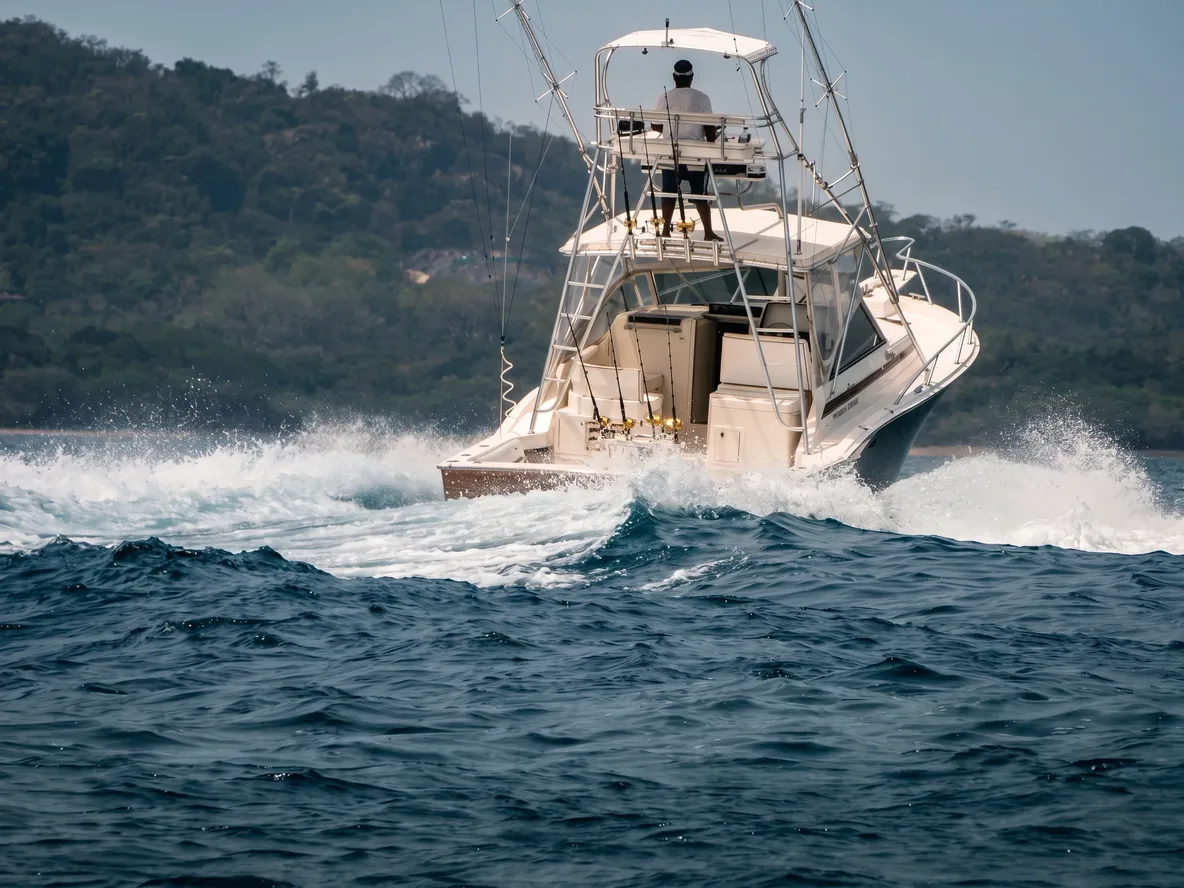 Runaway sport fishing boat - Papagayo Gulf Costa Rica
