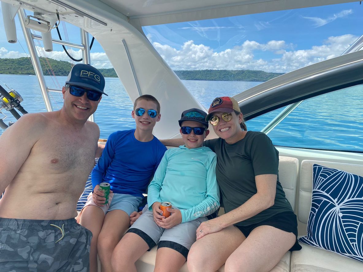Tiara 40ft sport fishing boat - Papagayo Gulf Costa Rica